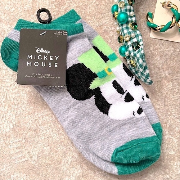 Brand New St. Patrick Day Set Green Beaded Gingham Headband Disney Socks Hoops main image 15